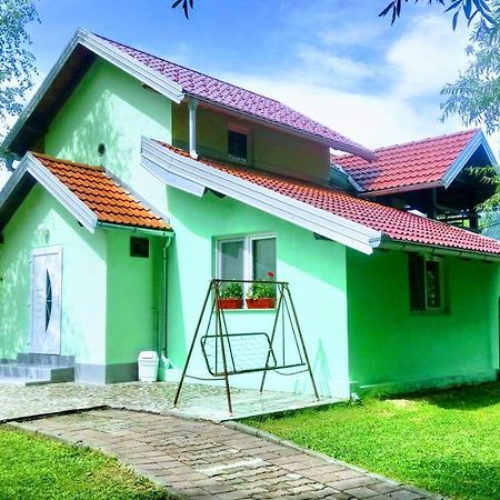 Vila Kuca Delic Racic Exteriér fotografie