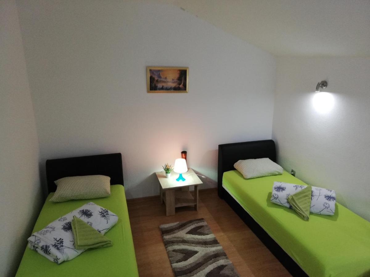 Vila Kuca Delic Racic Exteriér fotografie